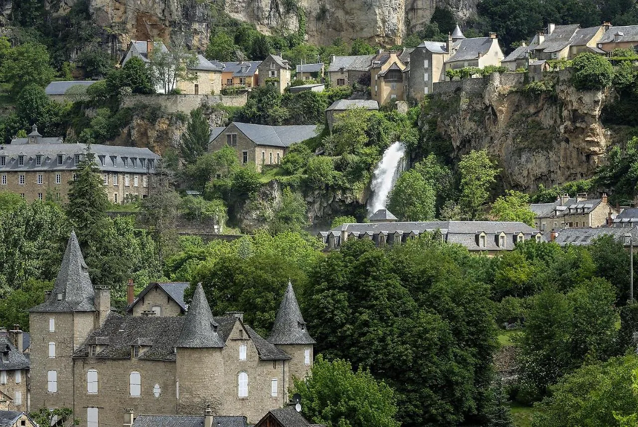 Gite de la Cascade Salles-la-Source France